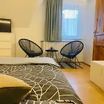 Appartement Klebi's Apartmanhaz Balatonföldvár