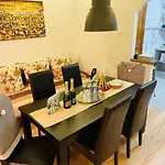 Klebi's Apartmanhaz *