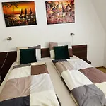 Appartement Klebi's Apartmanhaz Balatonföldvár