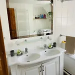 Appartement Klebi's Apartmanhaz