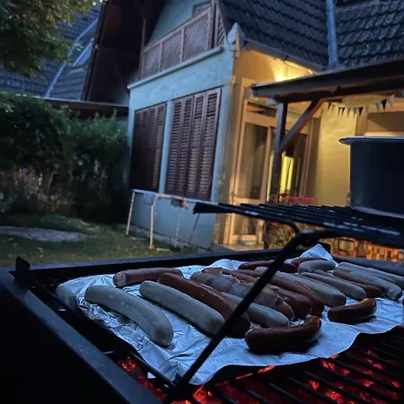 Klebi's Apartmanhaz Daire