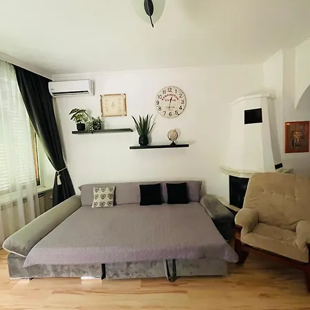 Klebi's Apartmanhaz شقة Balatonföldvár