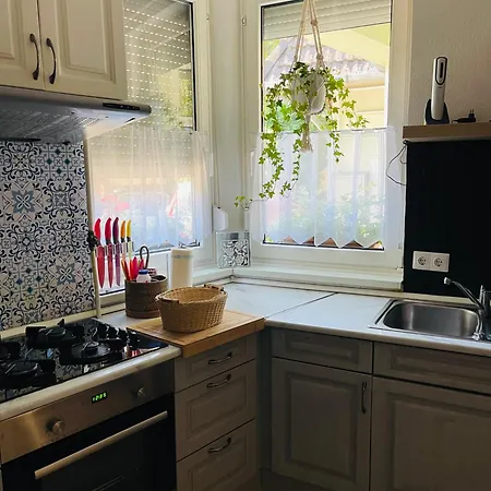 Klebi's Apartmanhaz Daire
