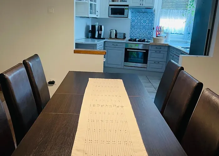 Klebi's Apartmanhaz Balatonföldvár