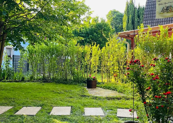 Lägenhet Klebi's Apartmanhaz Balatonföldvár